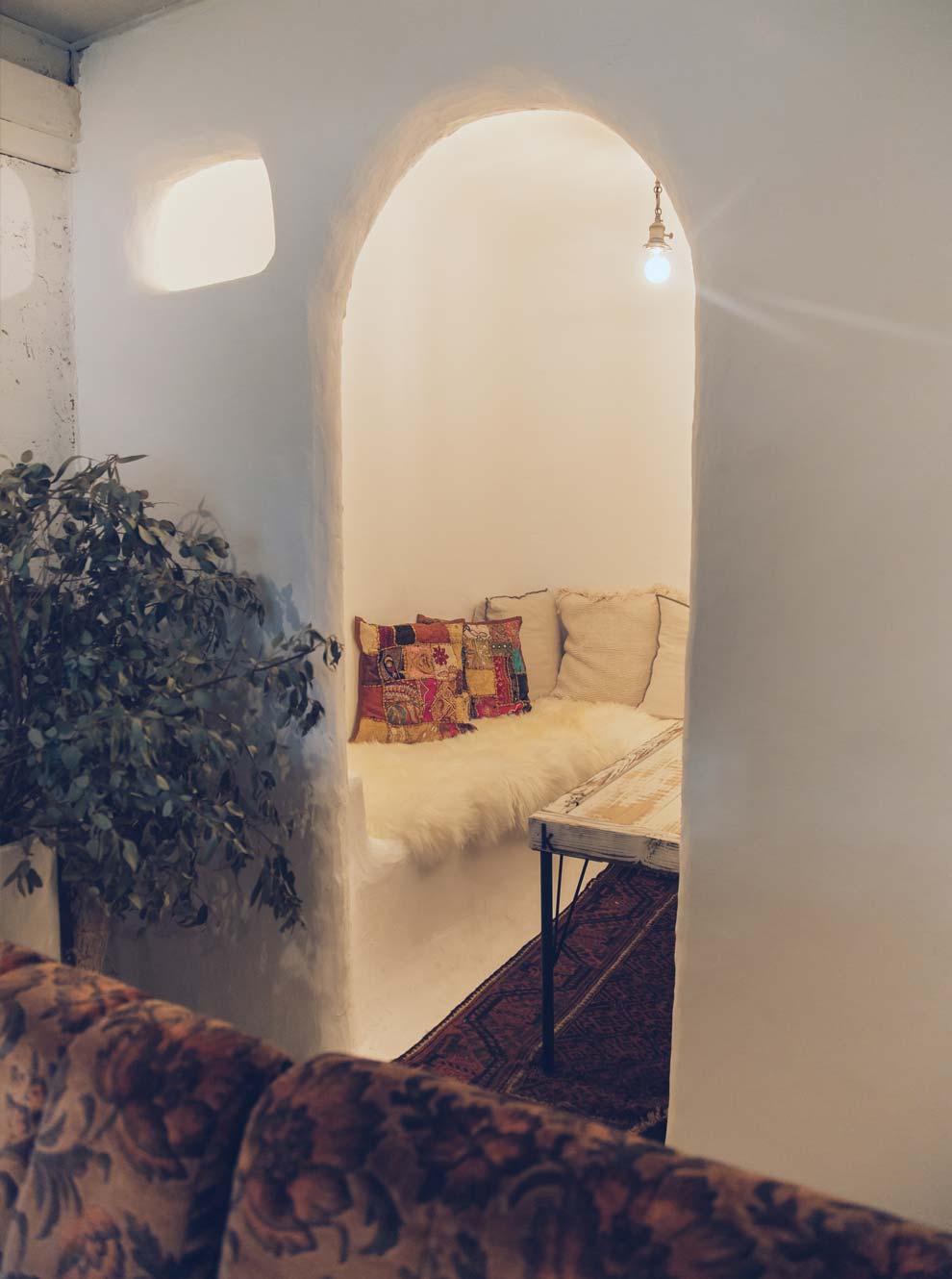 洞窟のような個室